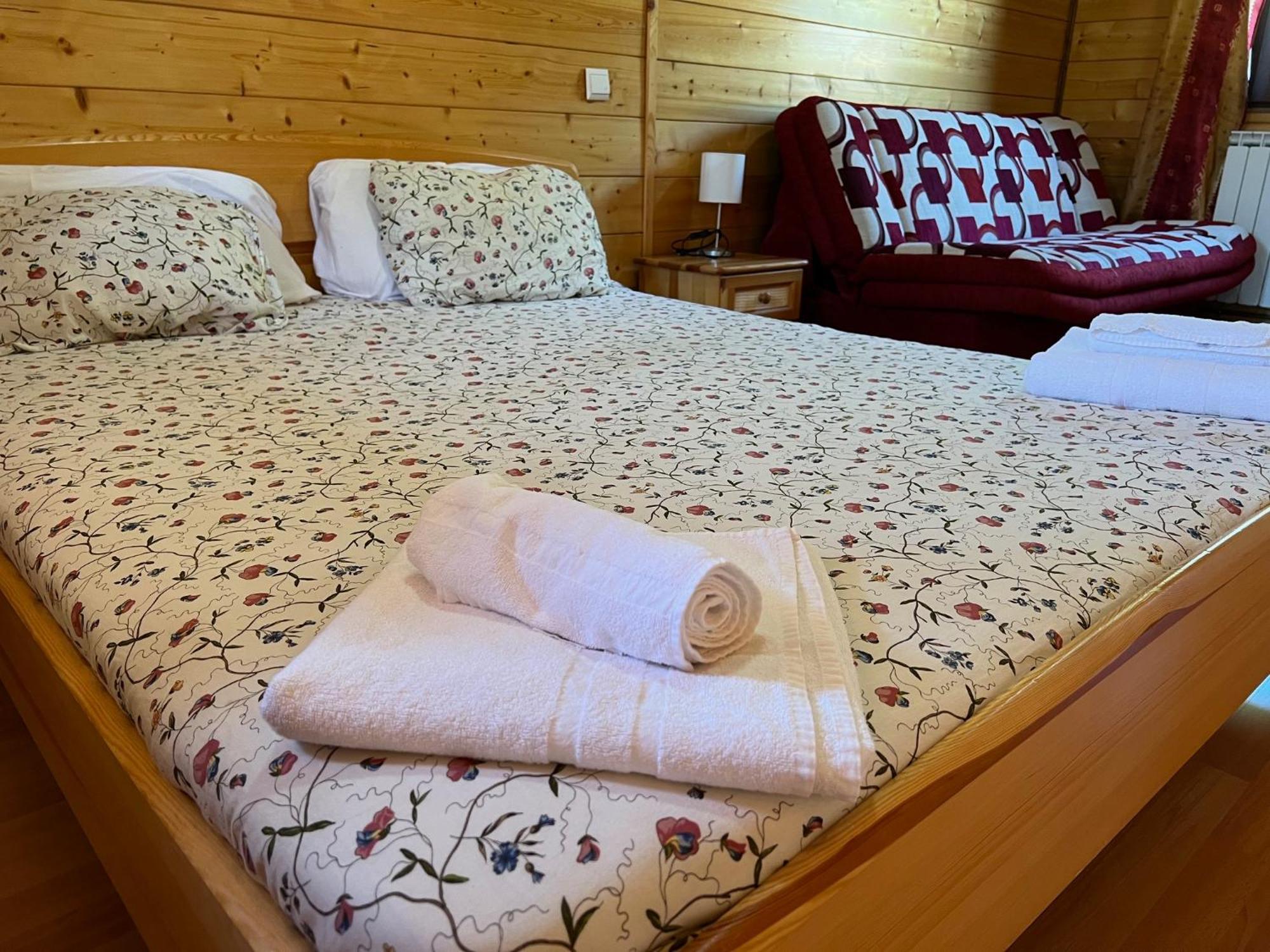 Camping Valle De Hecho Dış mekan fotoğraf