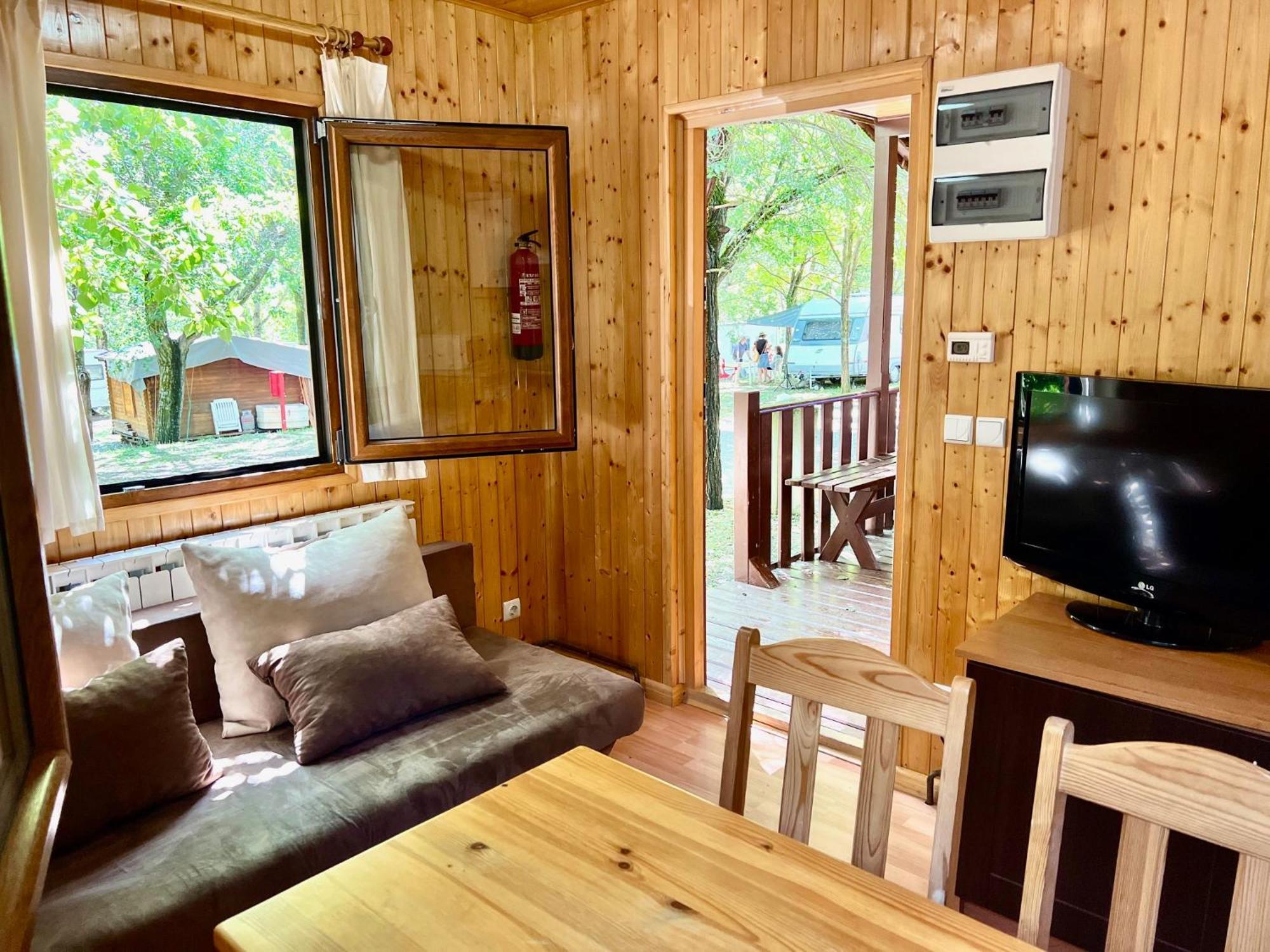 Camping Valle De Hecho Dış mekan fotoğraf