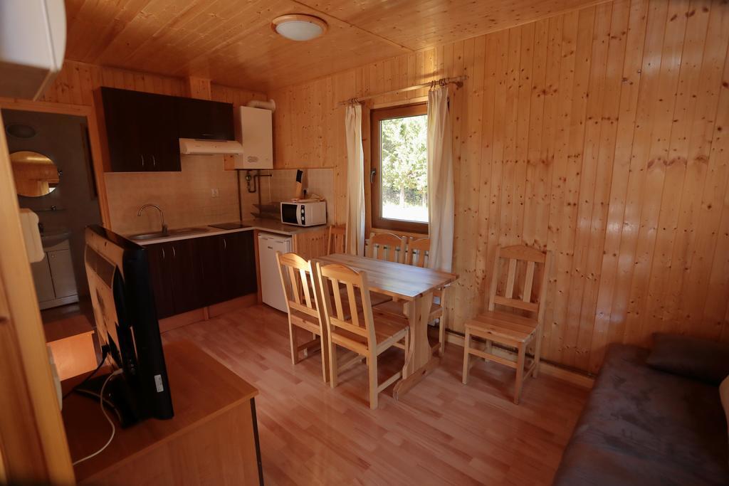 Camping Valle De Hecho Dış mekan fotoğraf